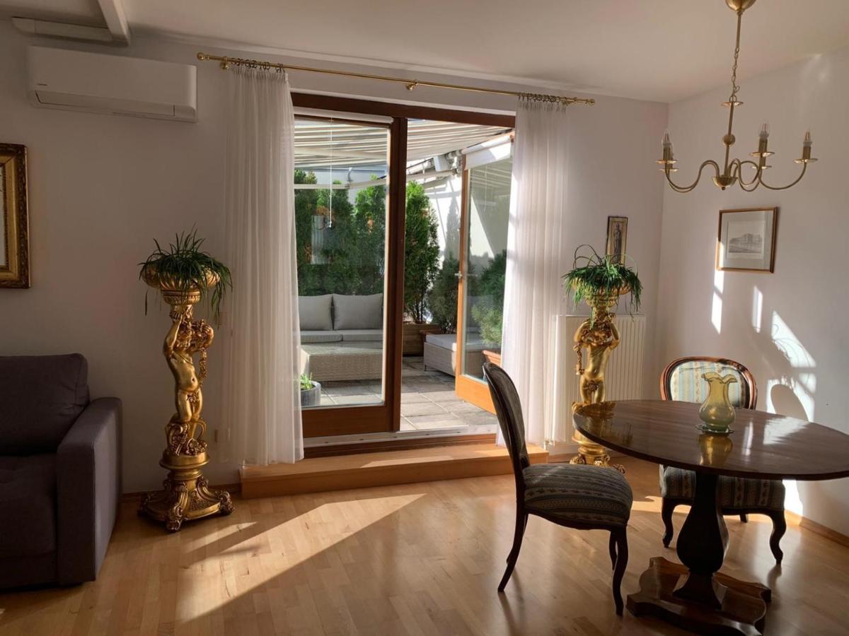Amadeus Apartment
